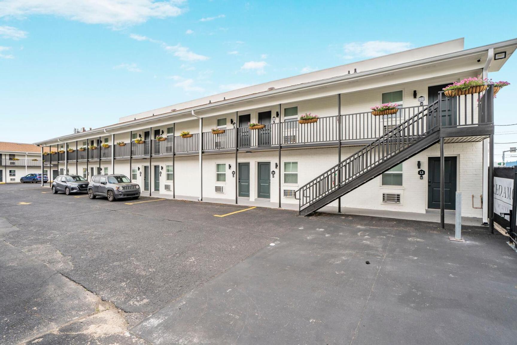 Redamo Suites Jefferson Exterior foto